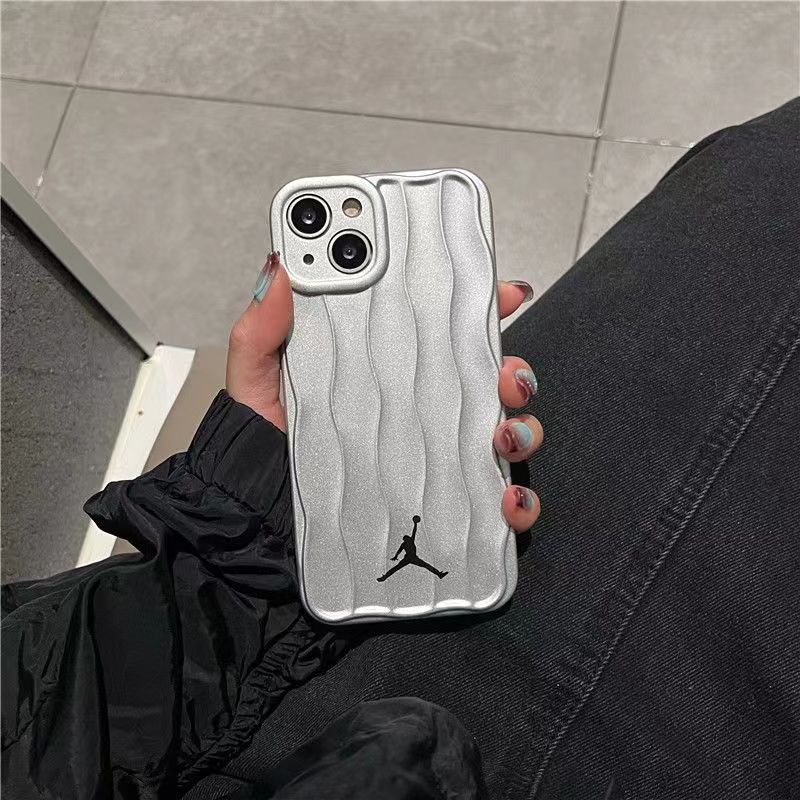 Frosted electroplated ripple iPhone case