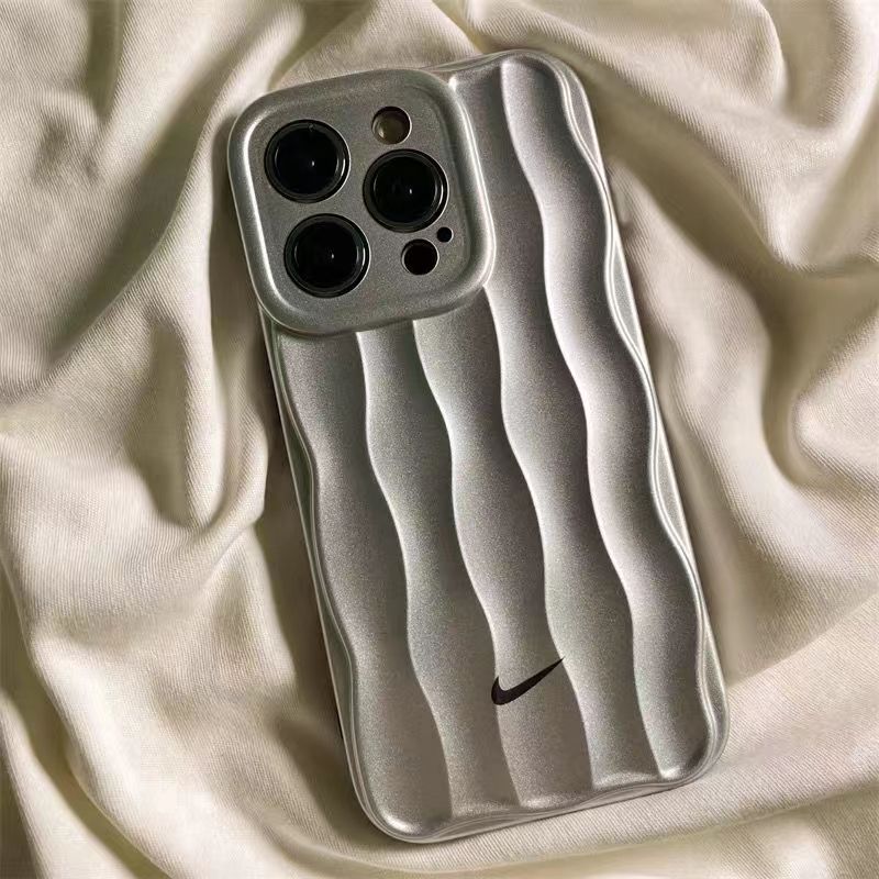 Frosted electroplated ripple iPhone case