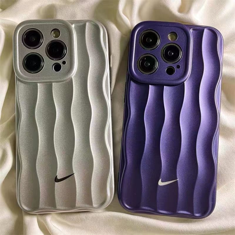 Frosted electroplated ripple iPhone case