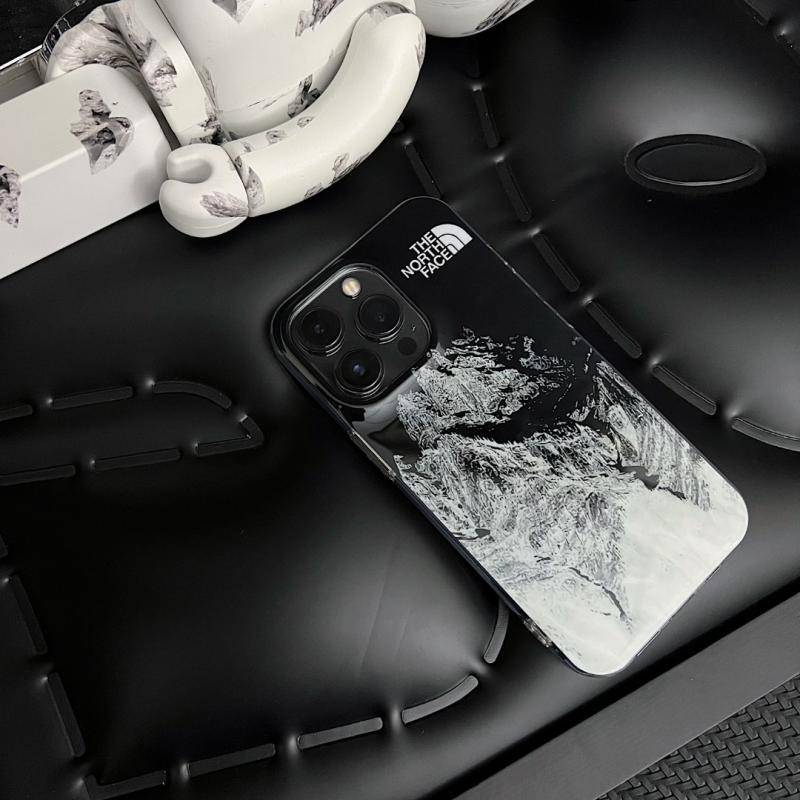 snow mountain phone case